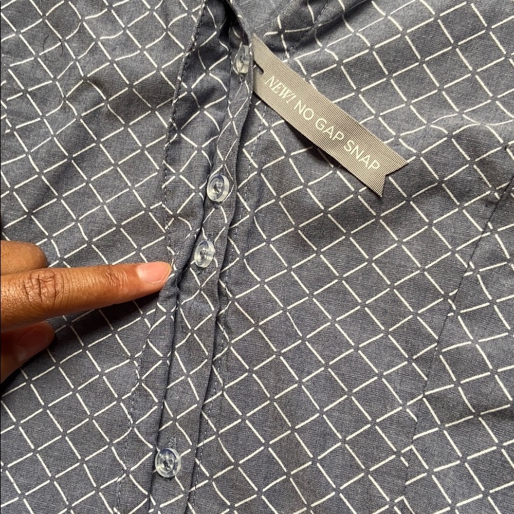 Button up - Picture 2 of 2